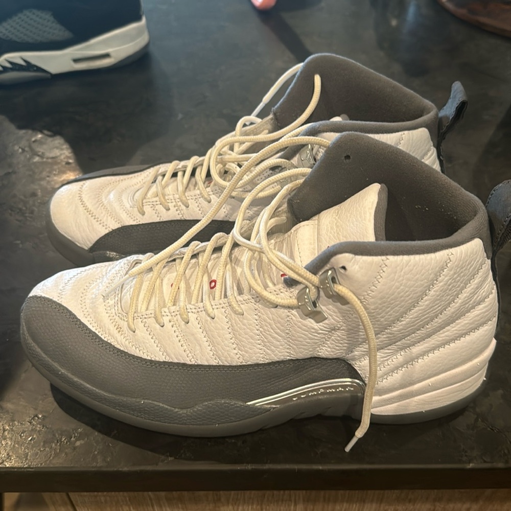 Jordan Retro 12